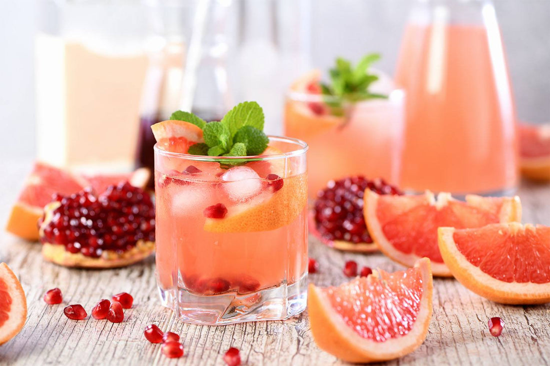 Summer alcohol and refreshing mocktails